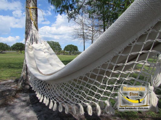 The Cali Hammock – Elegance and Comfort, Perfect for Any Occasion