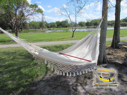 The Cali Hammock – Elegance and Comfort, Perfect for Any Occasion